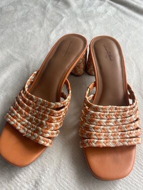 Universal Thread Heels